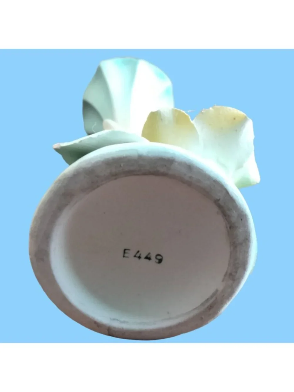 Norcrest Bud Vase E 449 Bud Vase Pottery Rose Porcelain Petals Leaves Vintage